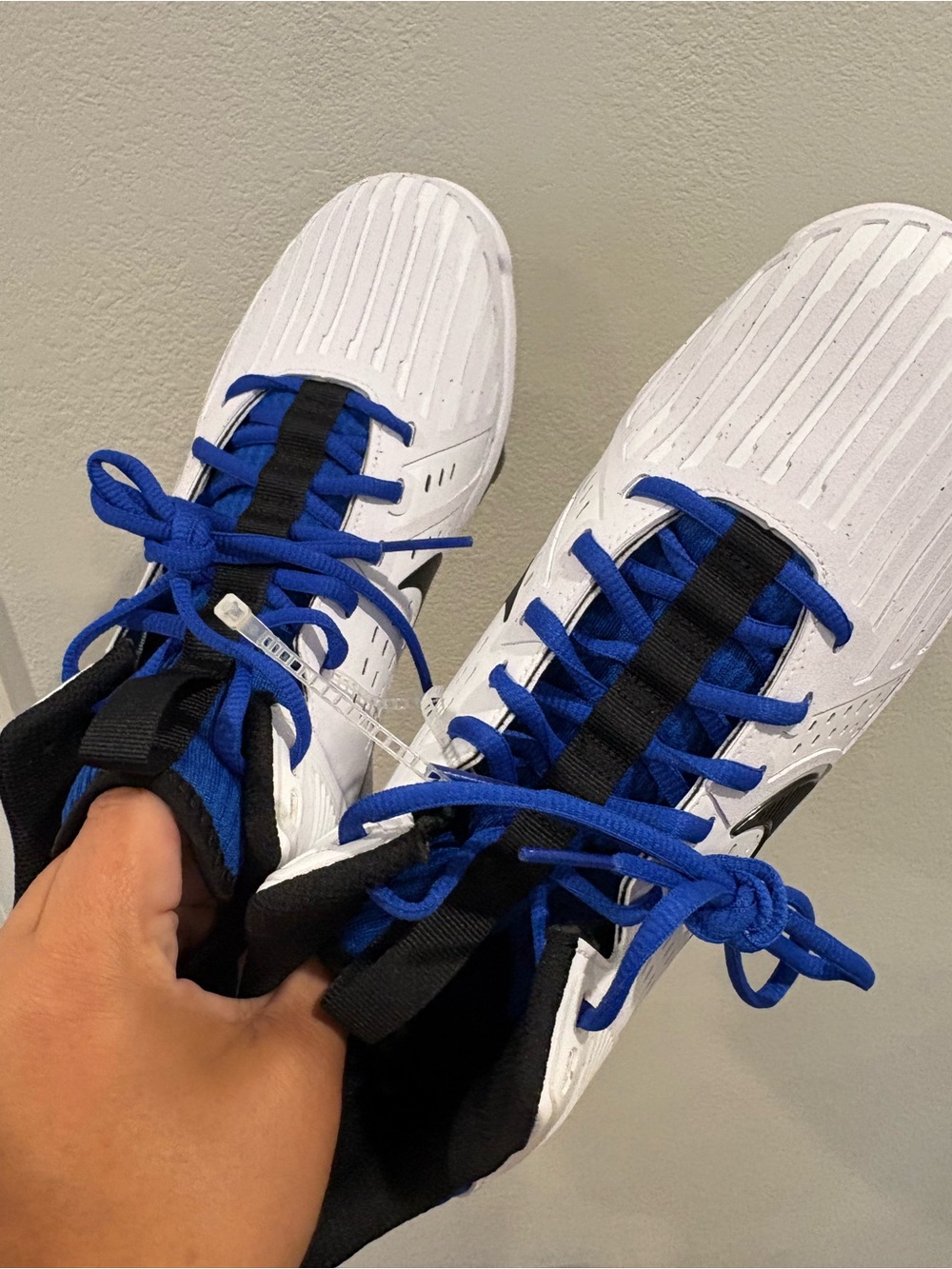 Nike Alpha Menace Strong Men's Football Cleats Size 10 II5139-101 White/Blue New - Picture 9 of 13